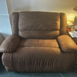 Double Recliner 