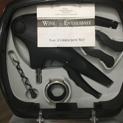 Wine Enthusiast Corkscrew Set