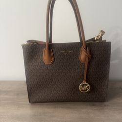 Like New Handbag