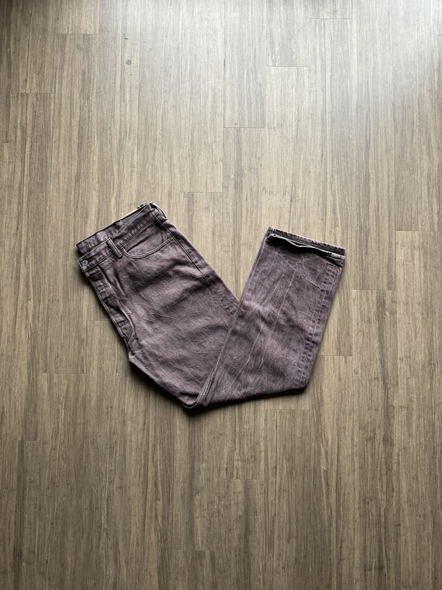 Size 42/34 Levi Grape Pants