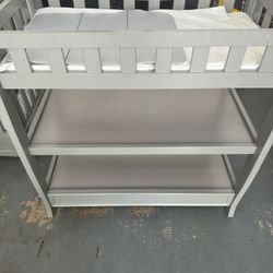 Delta Infant Changing Table