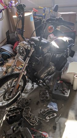 883 Sportster