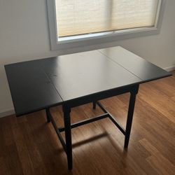 Drop-leaf Table (folding ends)