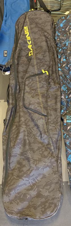 Dakine 157 snowboard bags