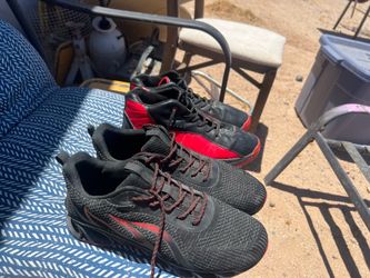 Men’s Shoes - READ DESCRIPTION