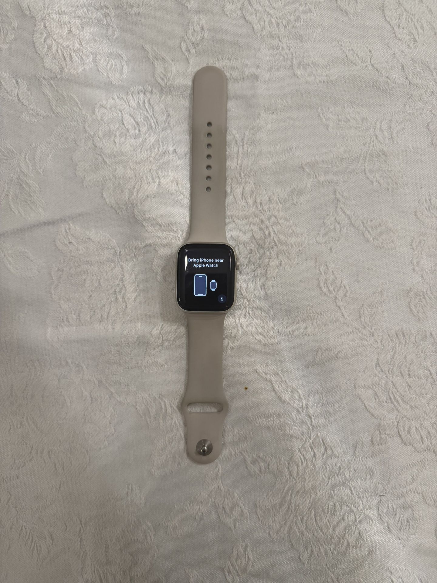 APPLE WATCH (SE 44MM)
