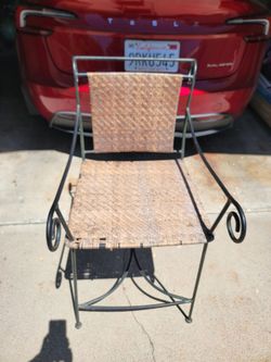 WROUGHT IRON AND WICKER BAR STOOL