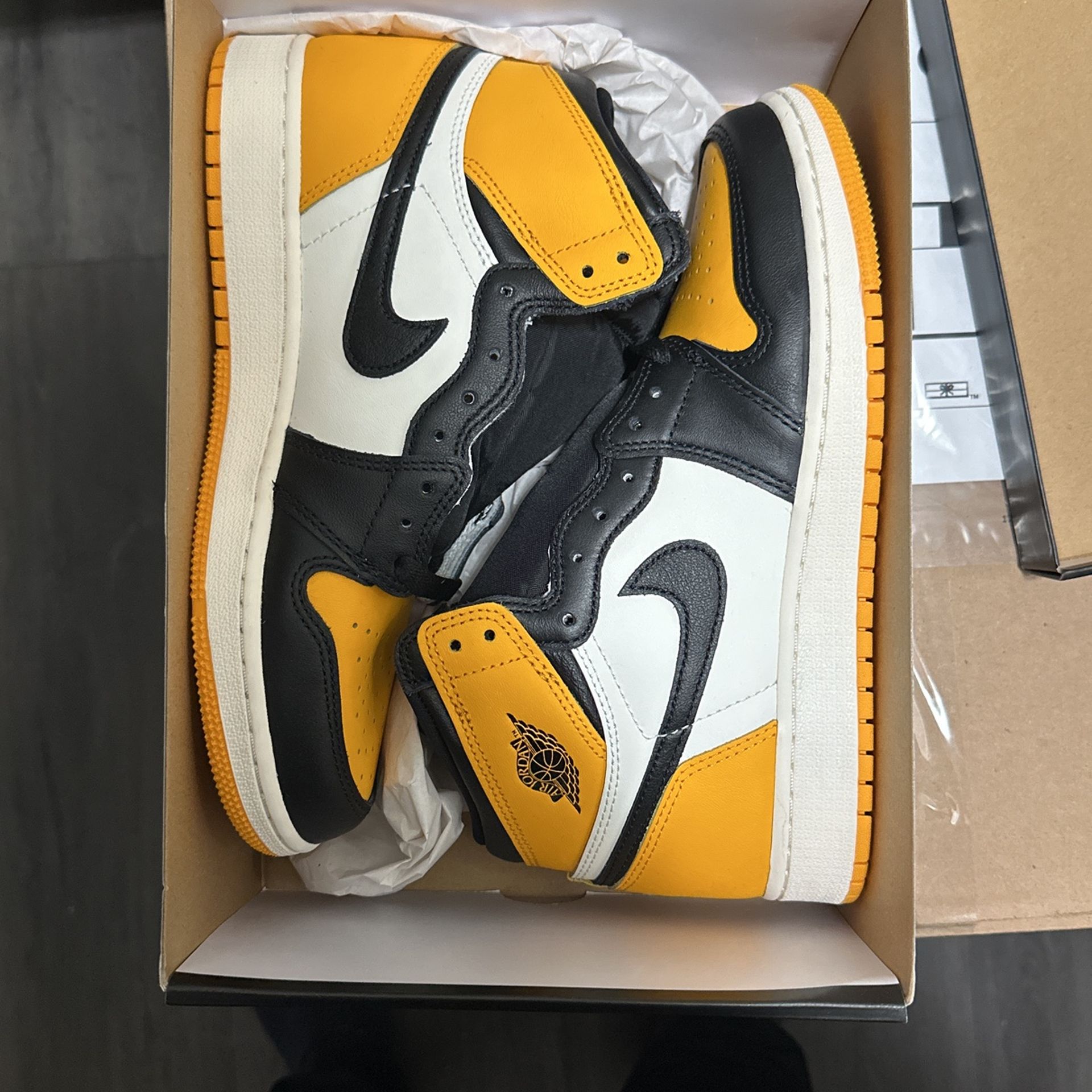 Taxi 1 Size 6.5y 150$ 