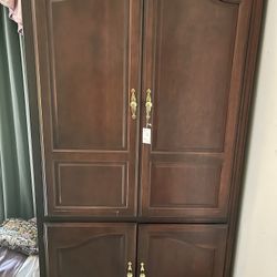 Dark Wood TV/Entertainment Center