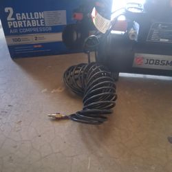 Portable air compressor