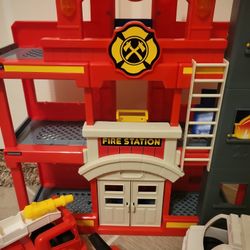 Fire Station Toy Set