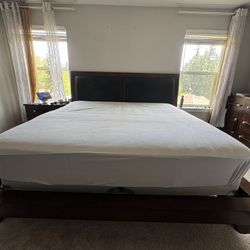 Solid Wood King Size Bedroom Set 4 Piece 