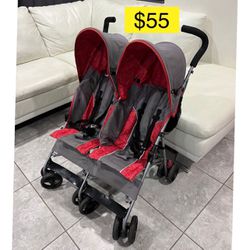 Double umbrella stroller, recliner, light, foldable, travel $59 / Coche niños doble