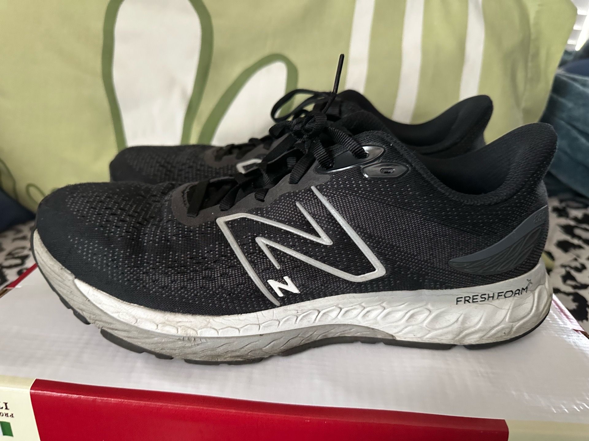 NEW BALANCE 12 MENS