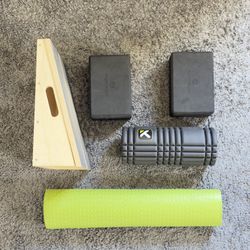 Recovery Gear - Foam Roller, Yoga Blocks, Yoga Mat & Slant Board