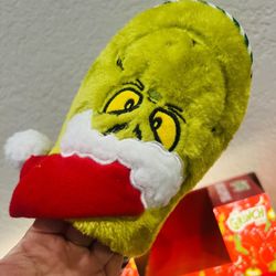 The Grinch Ladies Slippers Size Medium Soft To Walk And Cozy