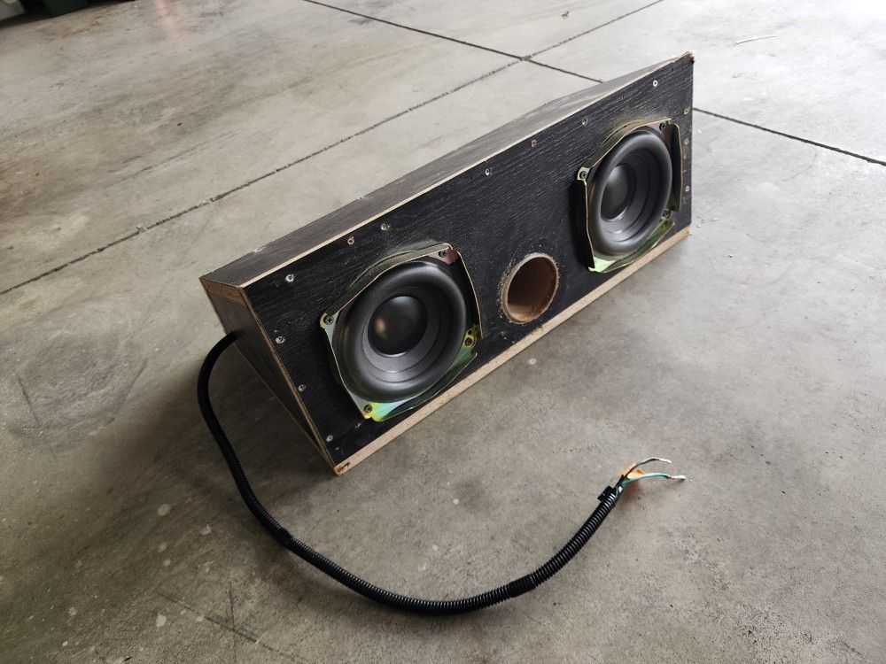 SUB WOOFER BOOM BOX DUAL BOSE SPEAKER CUSTOM