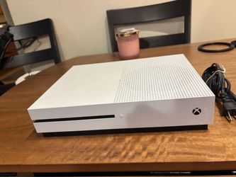 Microsoft Xbox One X (Model 1681)