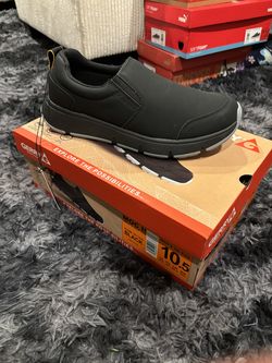 Men’s slip ons size 10.5