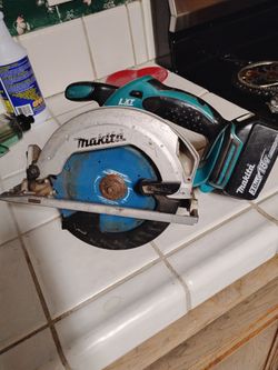 Makita lxt 18 volt circular saw w/battery