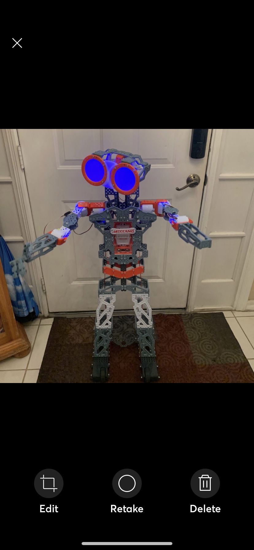 Meccano Tech -Personal Robot- Meccanoid XL 2.0. Measure: 4FT/ 122 CM.