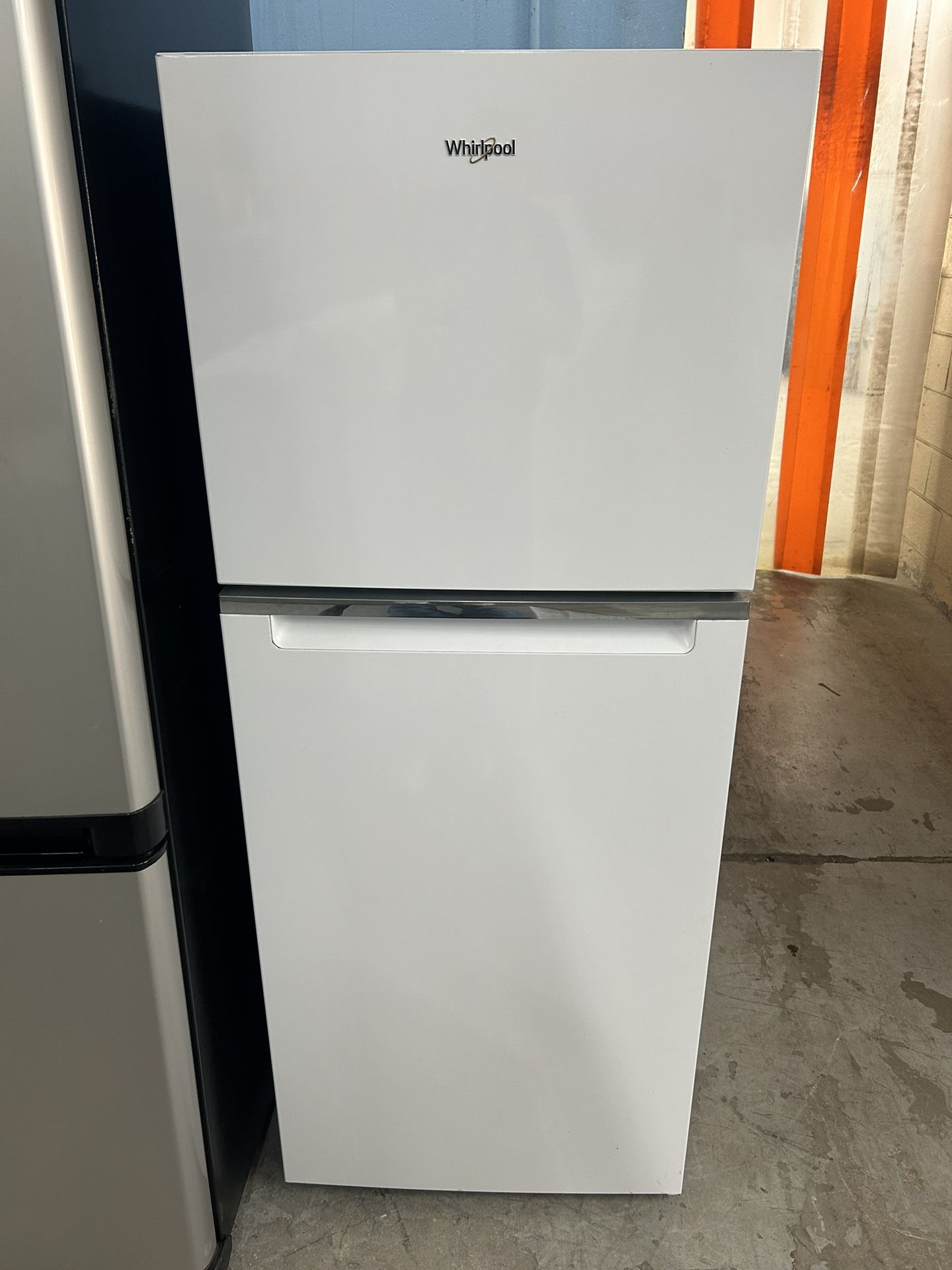 12 Cubic Foot Top Freezer Refrigerator
