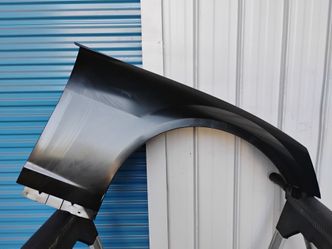 2010 2011 2012 2013 2014 2015 CHEVROLET CAMARO right passenger side fender oem.