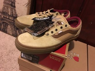 Gilbert Crockett Pro size 9 men's Brand new PRICE IS FIRM..