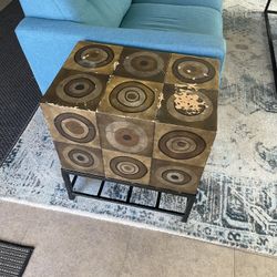 End Table/side Table With Storage 