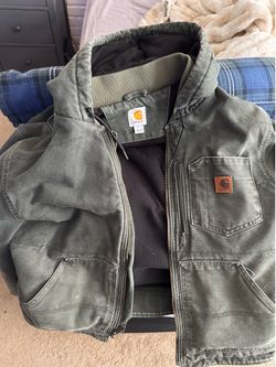 Vintage Men’s Carhartt Jacket in Moss Green