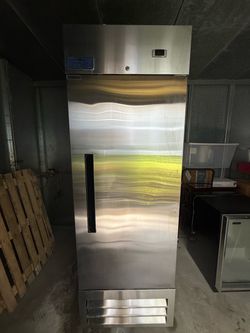 2024 Arctic Air NSF Commercial Reach-In Refrigerator