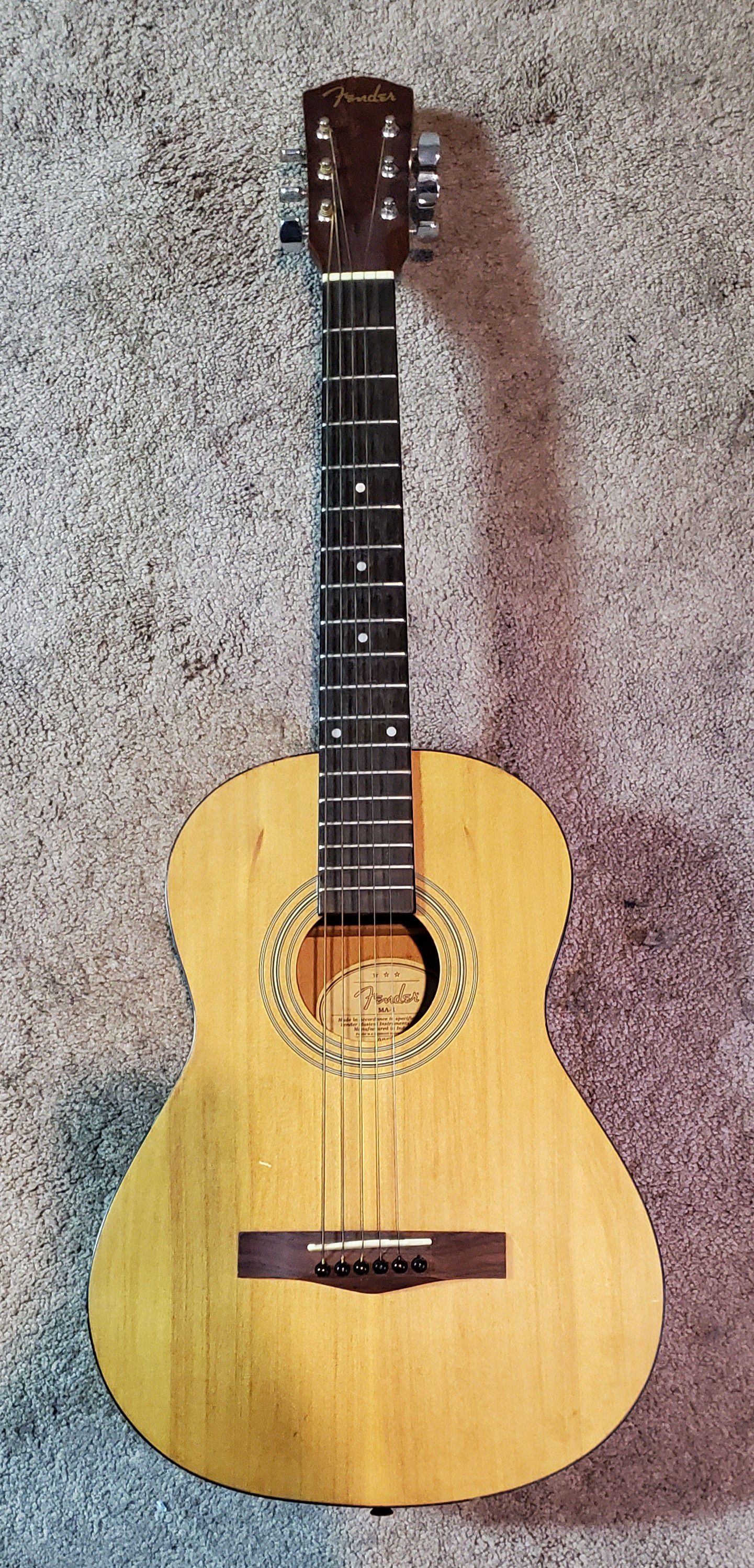 Fender MA-1 Travel / Student Guitar