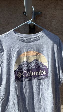 Columbia T-shirt
