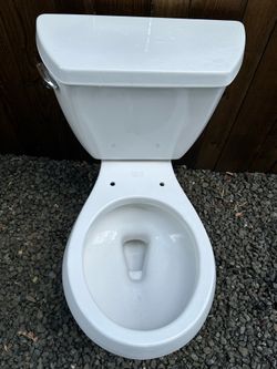 Kohler 1.6gpf toilet