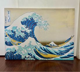 The Great Wave Off Kanagawa Premium Canvas Wall Art in Great Condition