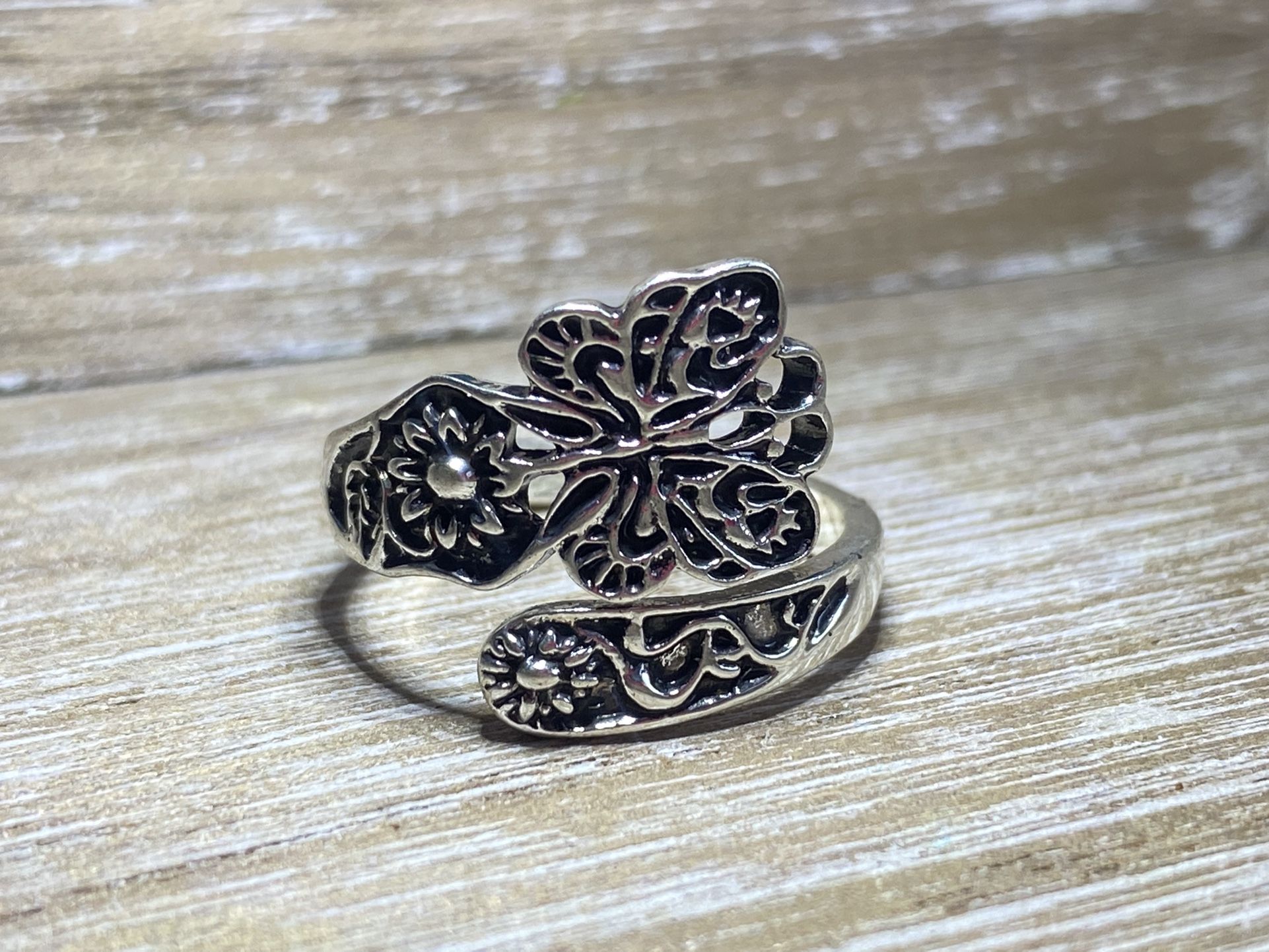New Adjustable Butterfly Ring