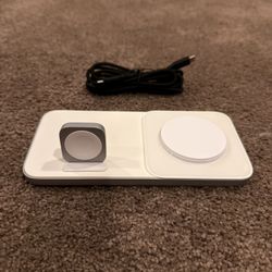 Nomad Base One Max 3-in-1 MagSafe Wireless Charger - LIKE NEW - White