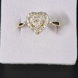 10kt Gold Heart Shape Diamond Ring 