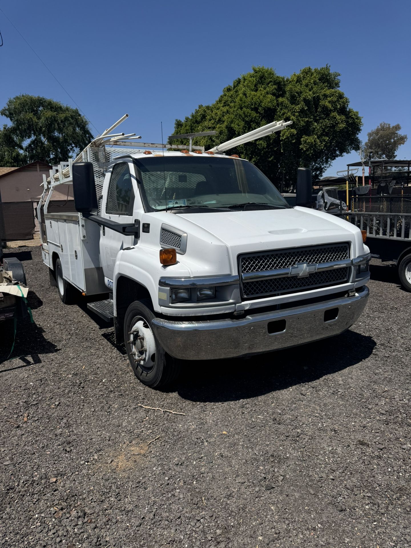 2003 Chevy  C4500  Kodiak W/Rack Tool Boxes