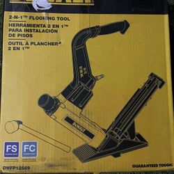Dewalt Flooring Tool 