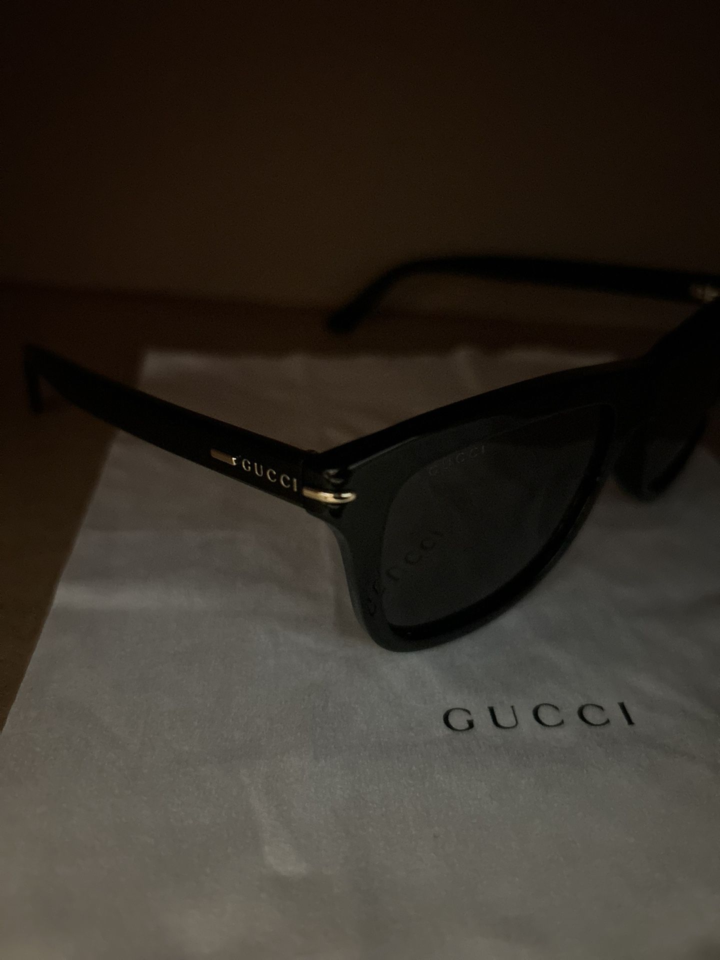 Square Frame Sunglasses Gucci