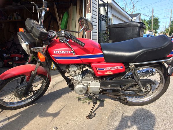 Honda CB125s motorcycle for Sale in Chicago, IL - OfferUp