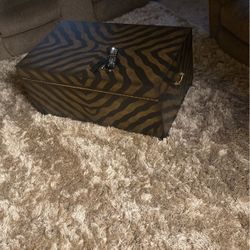 Chest/ Coffee Table 