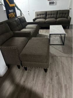 Beautiful 3 piece couch set