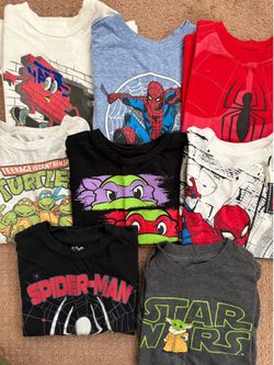 22 Boys T-Shirts SZ 5T