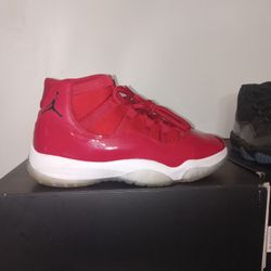 Air Jordan 11 Retro Gym Red Men SZ 8.5 Authentic 