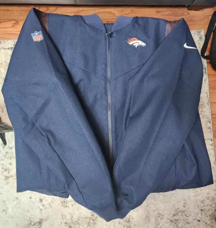 Men’s XL Broncos Offical Bomber Jacket