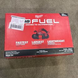 Milwaukee M12 Compact Band Saw