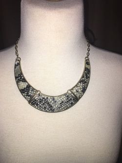 Snake print necklace