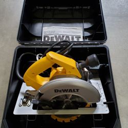 DeWalt Circular Saw
